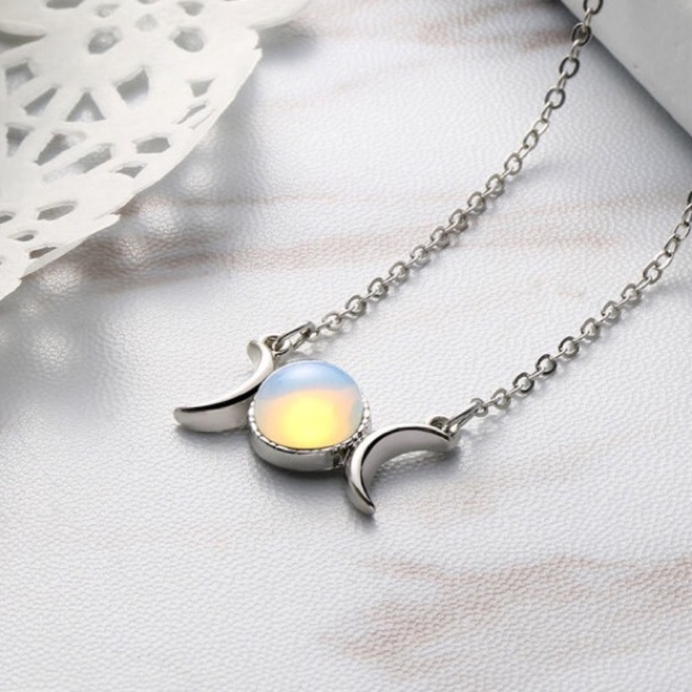 ❗️2 left❗️Crescent Moon Genuine Stone Necklace - Picture 5 of 8